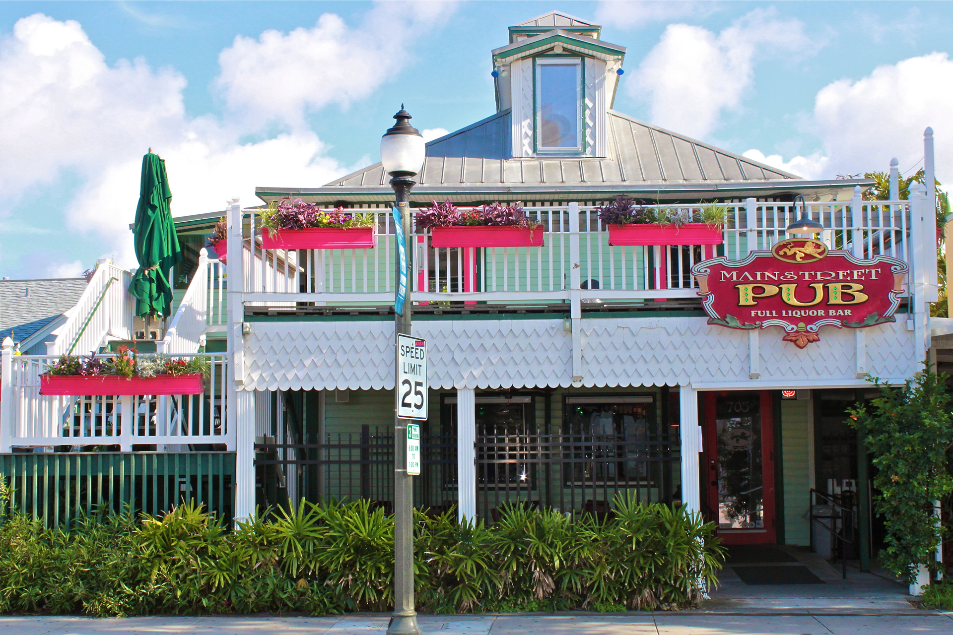 Mainstreet Pub & Restaurant offers Private Party Events & Catering in Melbourne, FL & Surrounding Areas. Plan Your Next Event at Mainstreet Pub & Restaurant